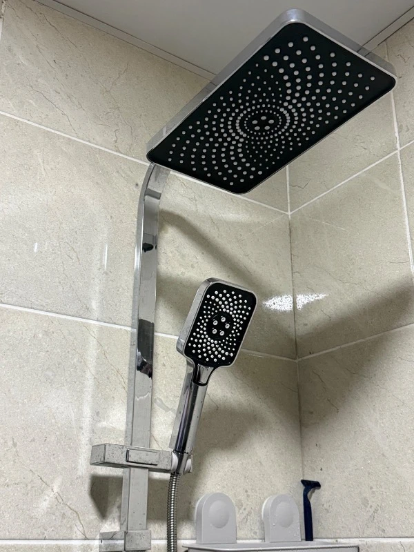Valtemo Reflex Krom Siyah El Duşu Seti NeoFlex PVC Patlamaz Hortumlu (VS-7621) müşteri fotoğrafı