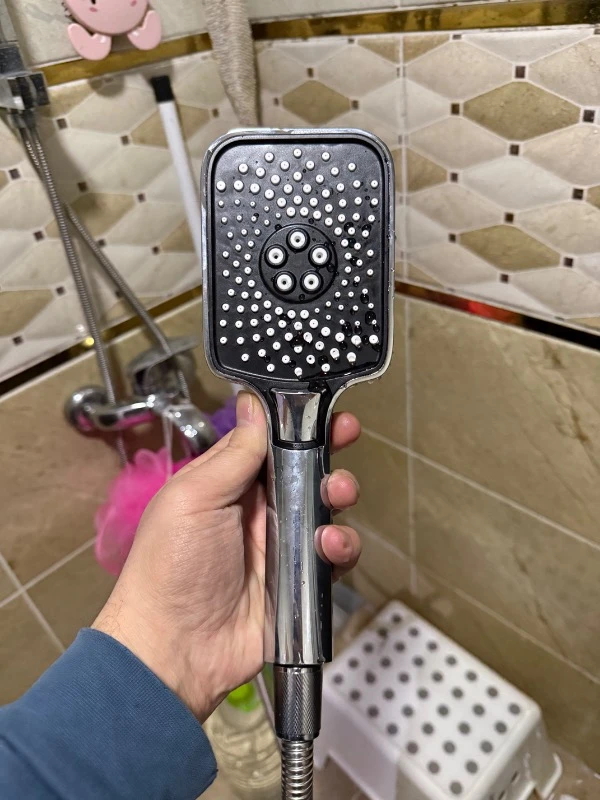 Valtemo Reflex Krom Siyah El Duşu Seti NeoFlex PVC Patlamaz Hortumlu (VS-7621) müşteri fotoğrafı