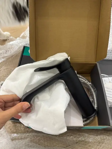 Türkiye Nalbur | Armatür, Vitrifiye & Valtemo Ürünleri 13 Valtemo Valero Mat Siyah Lavabo Bataryası – Pirinç Gövde VM-1202 müşteri fotoğrafı